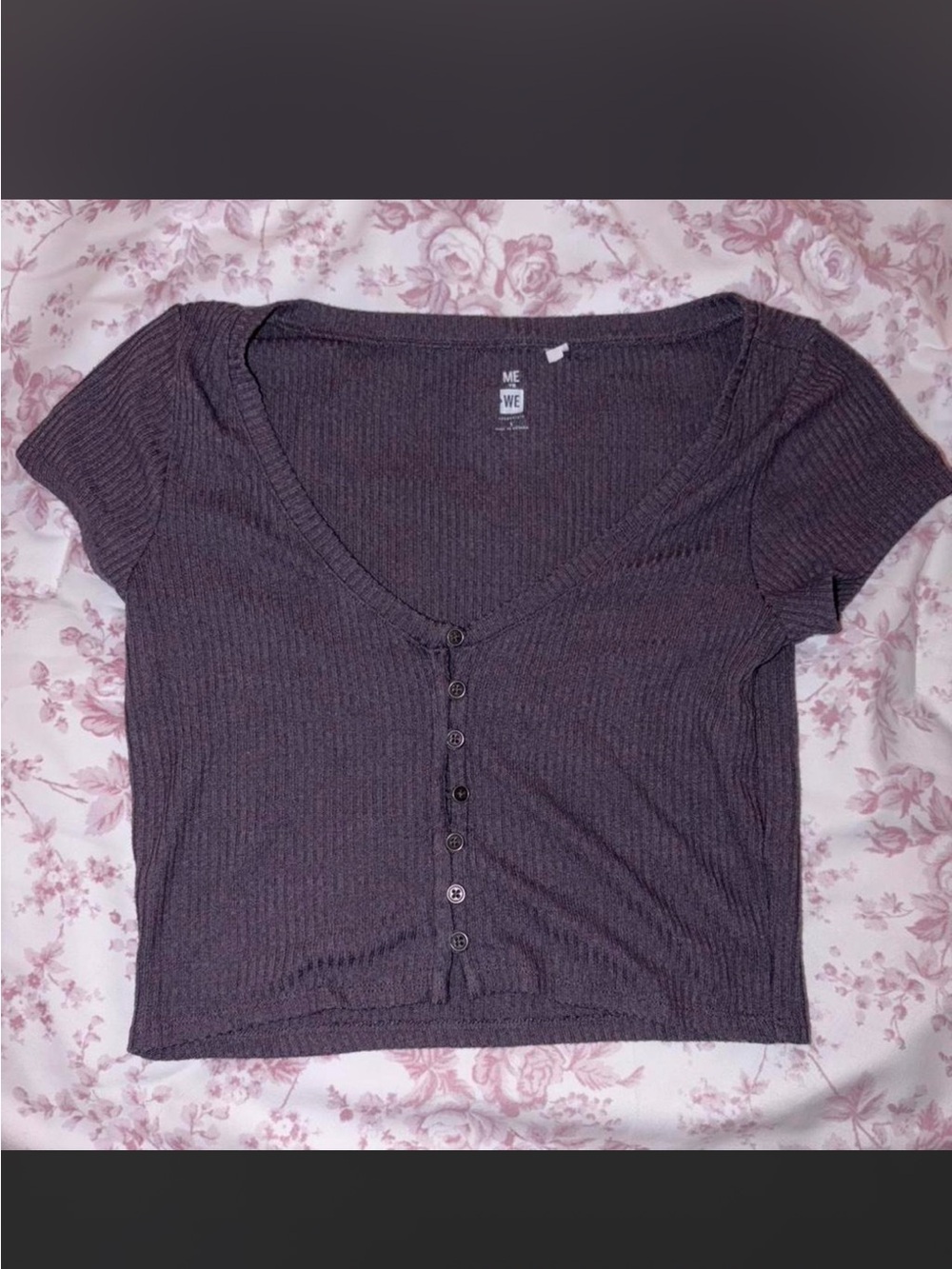 Pacsun me to we gray ribbed button up crop top